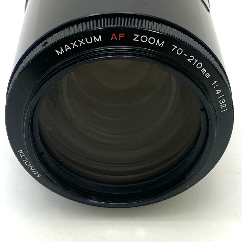 Minolta MAXXUM Zoom AF 70-210mm 1: 4 (32) Macro Camera Lens